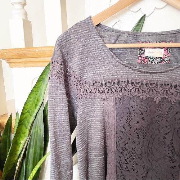 Anthropologie Meadow Rue Gray Crochet & Lace Long Sleeve Top Size Small - Picture 2 of 7